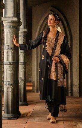 Pantalms Crafts Aari Woollen Straight Kurta Set with Dupatta-Black