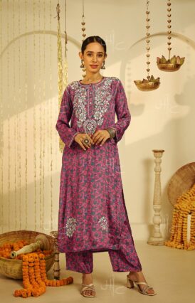 Zehna  Crepe Straight Kurta Set