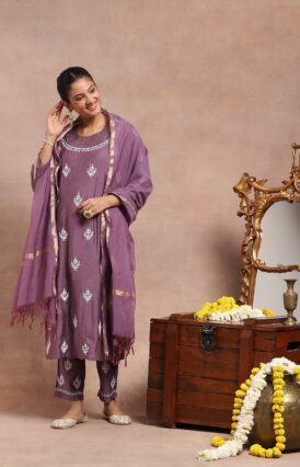 Chanderi  Kamdaani Embroidered Solid Women's 4 PC Long Kurta Set - Lavender