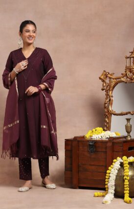 Chanderi Kamdaani Embroidered Solid Women's 4PC Long Kurta Set - Wine