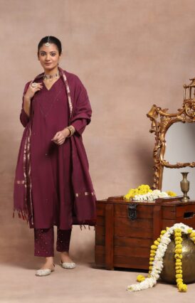 Chanderi Kamdaani Embroidered Solid Women's 4 PC Long Kurta Set - Maroon