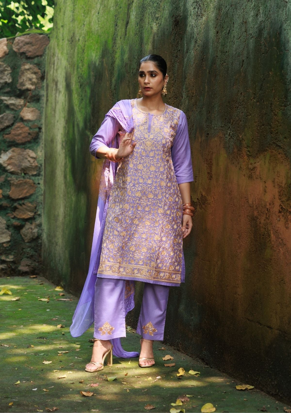 House-of-chikankari-Cotton-Aari-Embroidered-Solid-Womens-3-PC-Long-Kurta-Set_-_Purple34.jpg