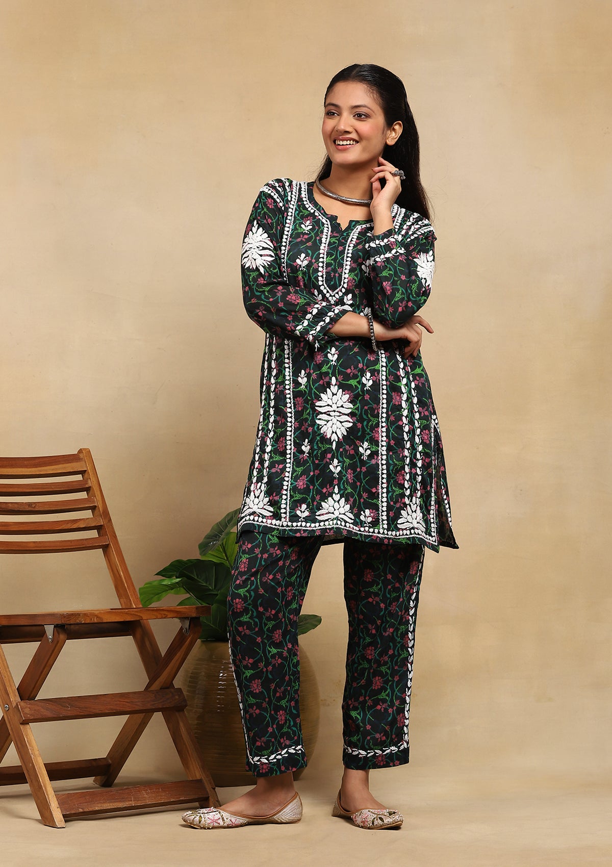 HouseofchikankariCottonChikankariPrintedWomen_s2PCShortKurtaSet-DarkGreen_5.jpg