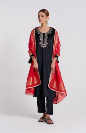 Black Embroidered Noor Velvet Set with Brocade Dupatta
